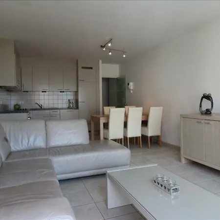Residentie Gaudi Apartman *
